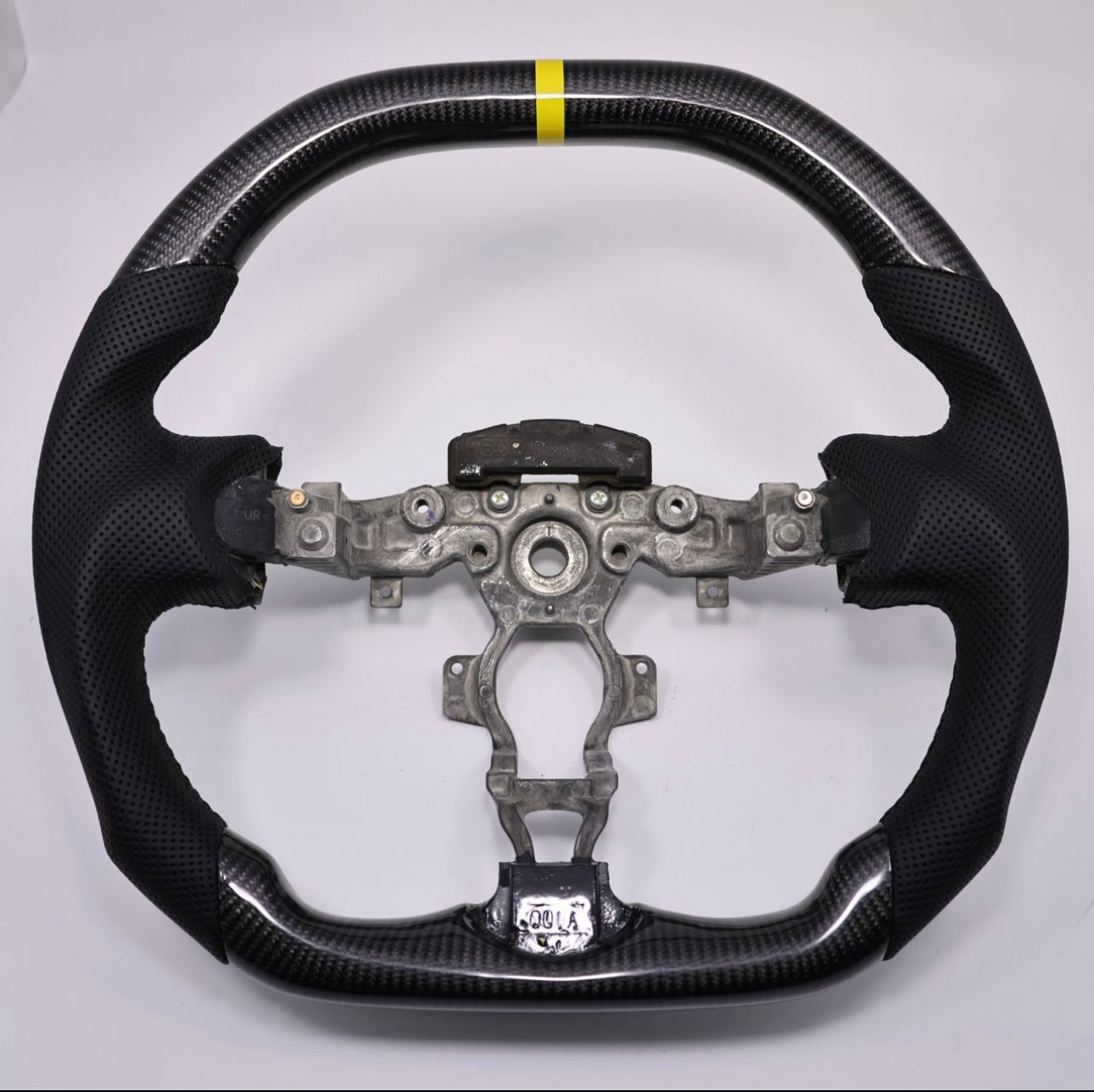 Nissan 370z 2009+ carbon fiber steering wheel